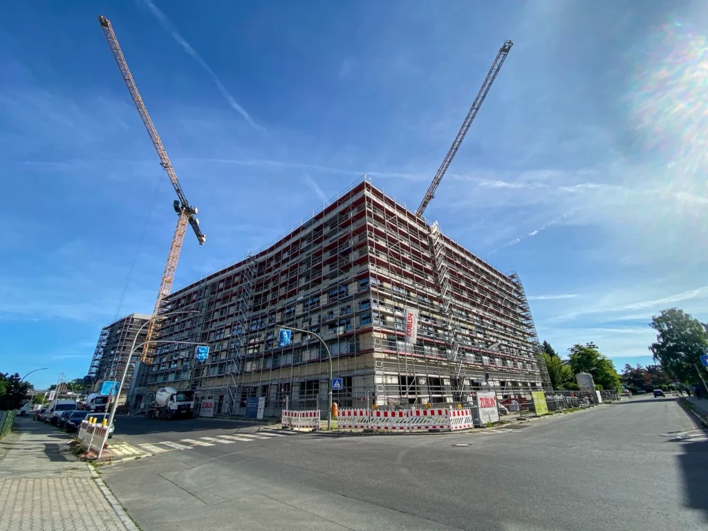 Kompletní pokládka asfaltových pásů - Berlín-2024